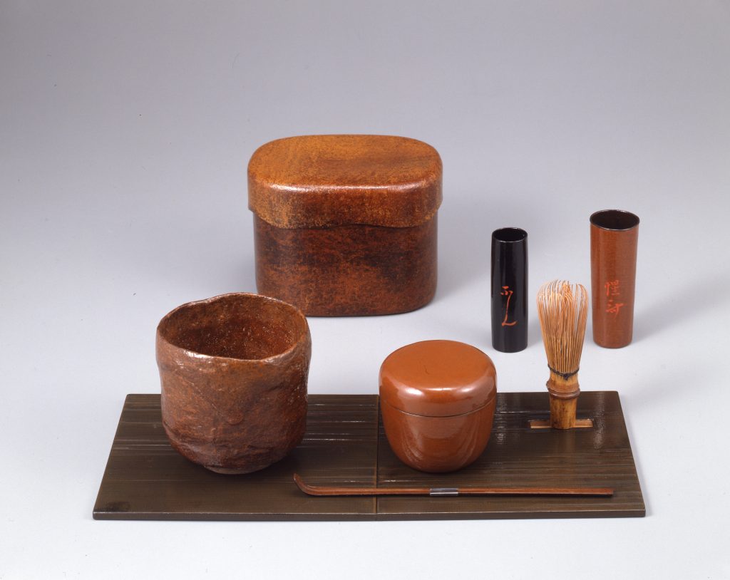 what to do】茶箱、茶入、そして茶碗……。水無月の東京で茶道具収集の